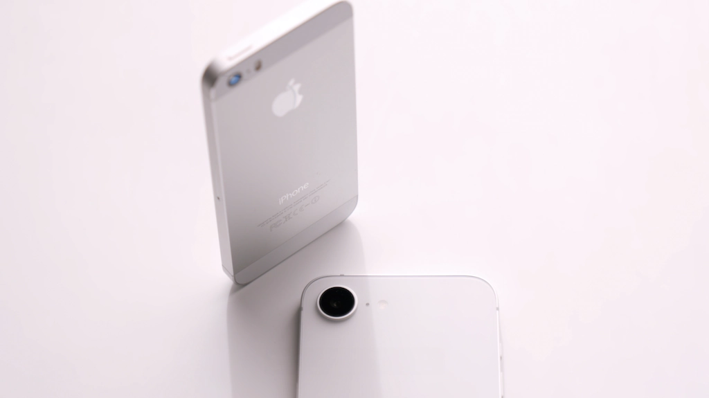 Czy Apple i Samsung muszą robić nudne smartfony?